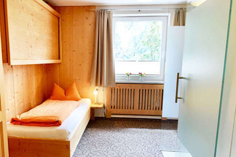 Einzelzimmer im Nogglerhof im Tiroler Oberland